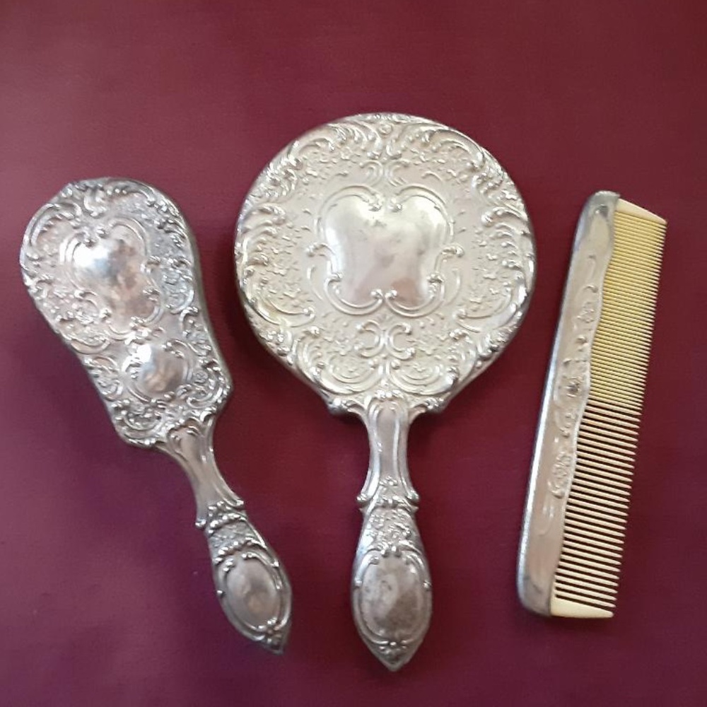 Vintage Silver Plated Vanity Set